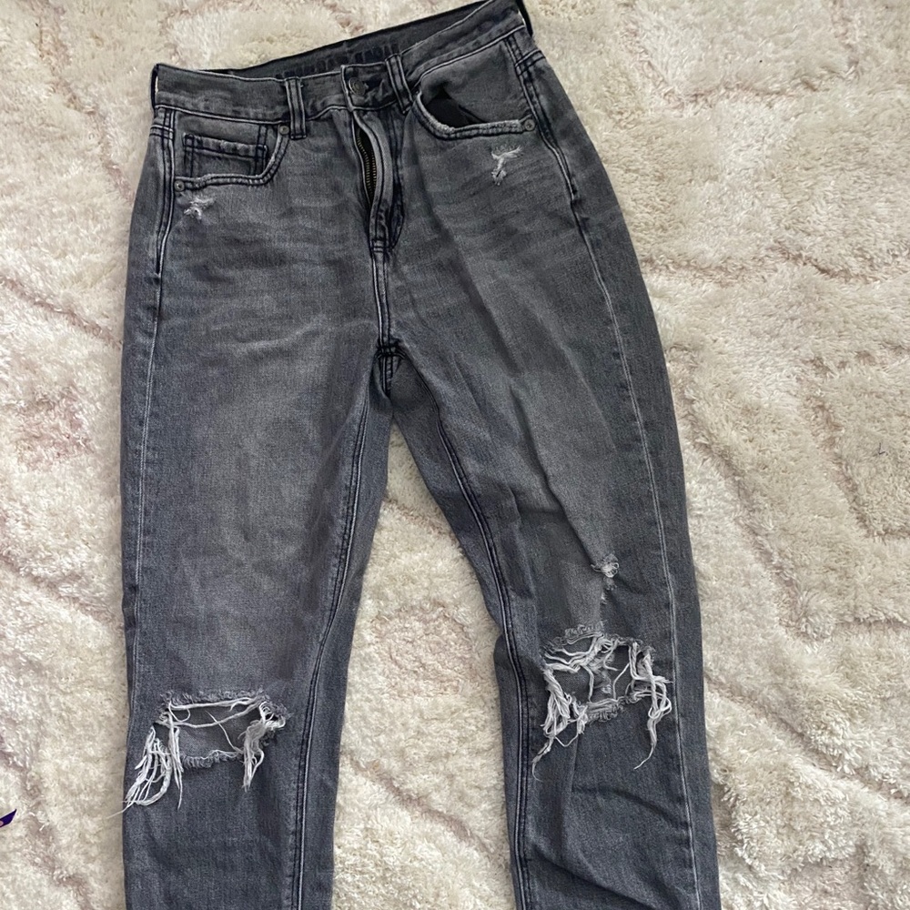 american eagle mom jeans